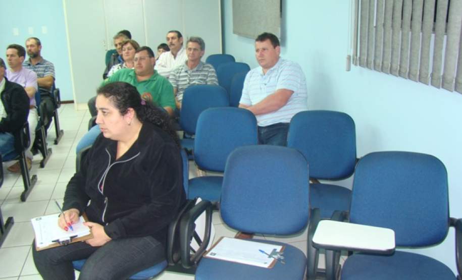 12ª COREDEC realiza reunião para discutir ações de Defesa Civil 12ª COREDEC realiza reunião para discutir ações de Defesa Civil