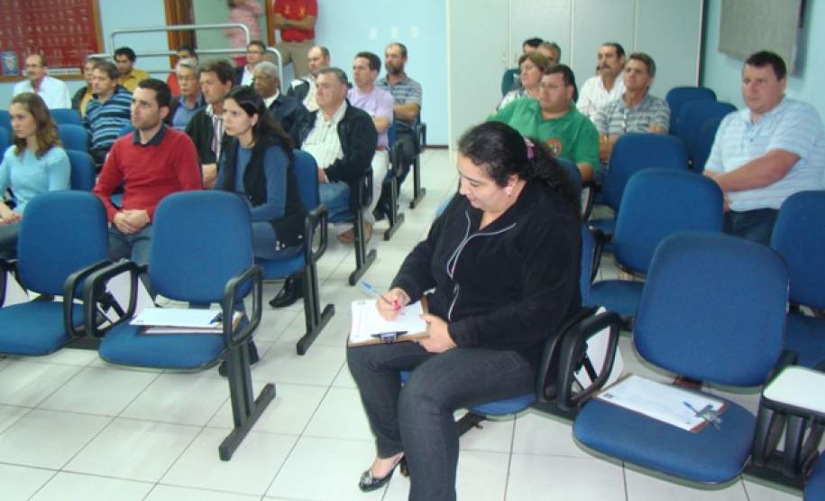 12ª COREDEC realiza reunião para discutir ações de Defesa Civil 12ª COREDEC realiza reunião para discutir ações de Defesa Civil
