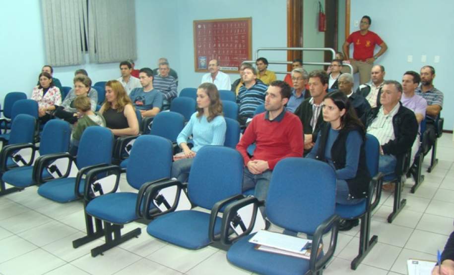 12ª COREDEC realiza reunião para discutir ações de Defesa Civil 12ª COREDEC realiza reunião para discutir ações de Defesa Civil