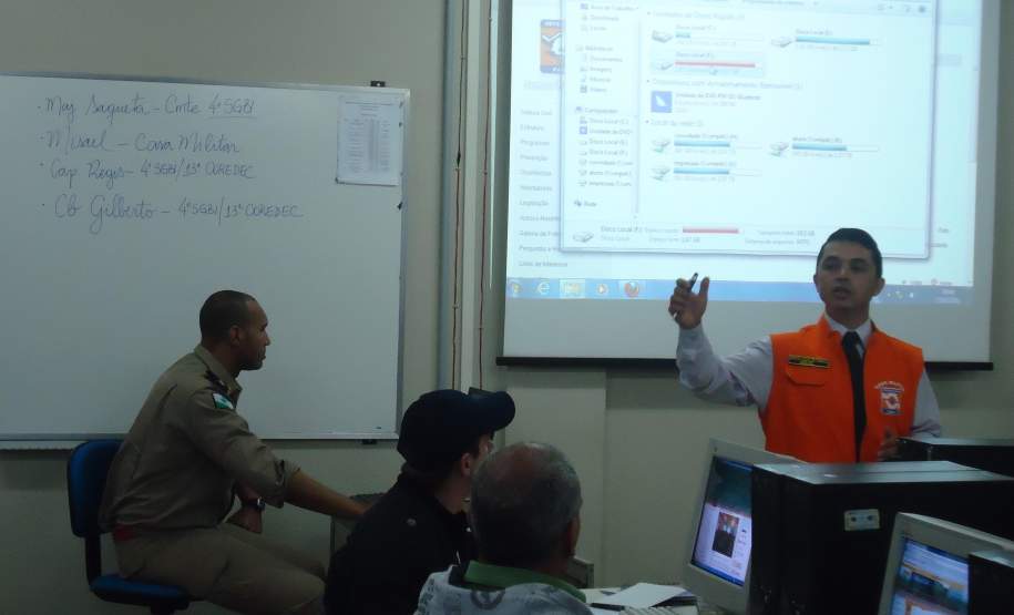 13ª COREDEC – Apucarana:Encerramento da Semana de Redução de Desastres  -  Orientações pelo Sr. Misael