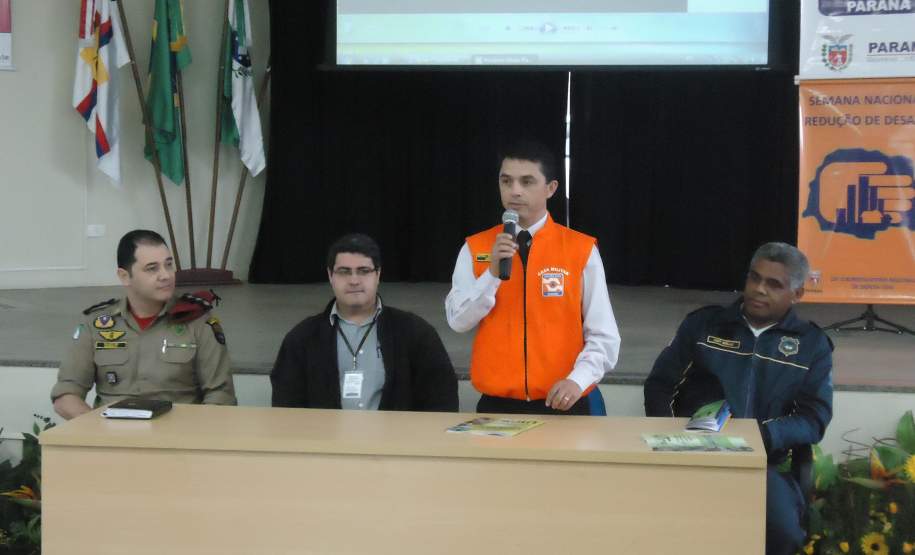 13ª COREDEC – Apucarana: Encerramento da Semana de Redução de Desastres -  Presença marcante e carismática do Sr. Misael