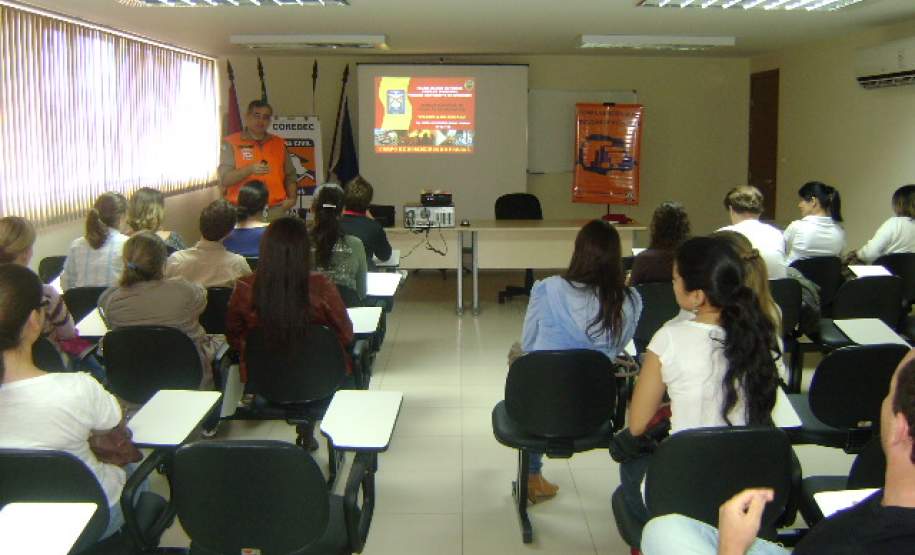 VISITA 02 VISITA SEMANA DE REDUÇÃO DE DESASTRES