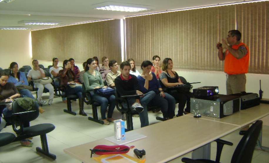 VOLUNTÁRIOS 01 PALESTRA VOLUNTÁRIOS LONDRINA