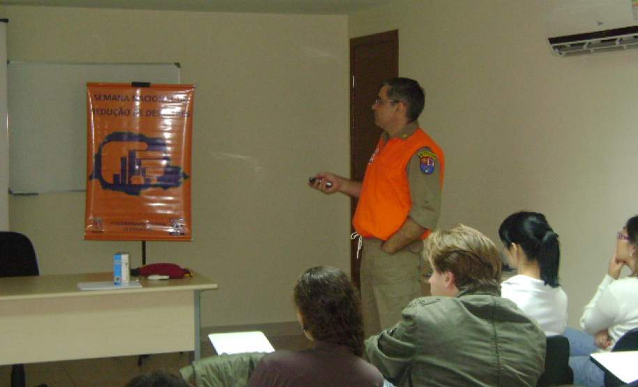 VOLUNTÁRIOS 02 PALESTRA VOLUNTÁRIOS LONDRINA