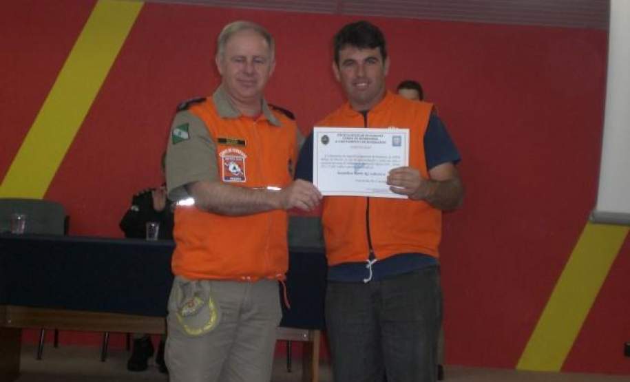 2º Grupamento de Bombeiros forma 11 novos Agentes de Defesa Civil