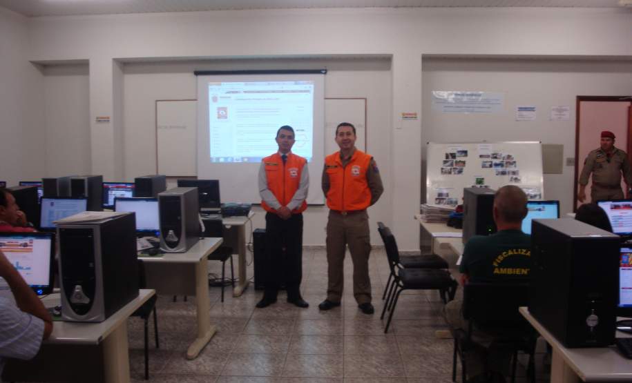 15ª COREDEC realiza curso de capacitação para coordenadorias municipais de Defesa Civil Curso de capacitação para coordenadorias municipais de Defesa Civi