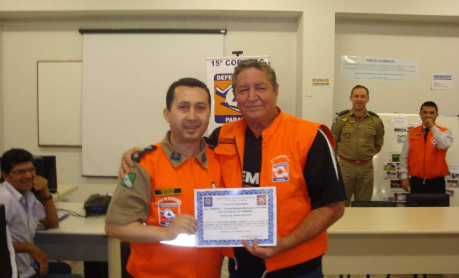 15ª COREDEC realiza curso de capacitação para coordenadorias municipais de Defesa Civil 15ª COREDEC realiza curso de capacitação para coordenadorias municipais de Defesa Civi