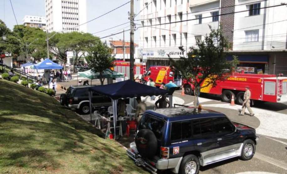 14ª Coordenadoria Regional de Defesa Civil participa de demonstração de Radioamadorismo 14ª Coordenadoria Regional de Defesa Civil participa de demonstração de Radioamadorismo