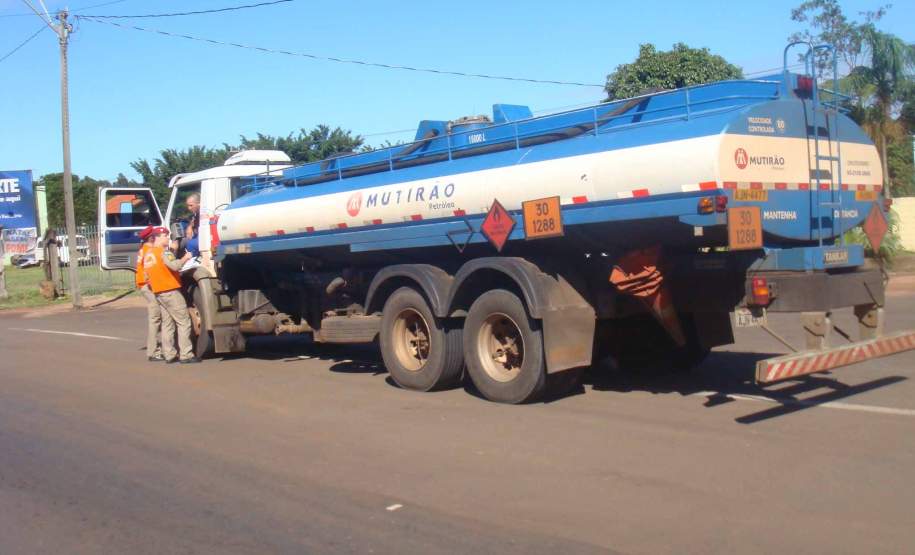 5ª Coordenadoria Regional de Defesa Civil realizou em Cianorte mais uma atividade de Fiscalização de Produtos Perigosos. 5ª Coordenadoria Regional de Defesa Civil realizou em Cianorte mais uma atividade de Fiscalização de Produtos Perigosos.