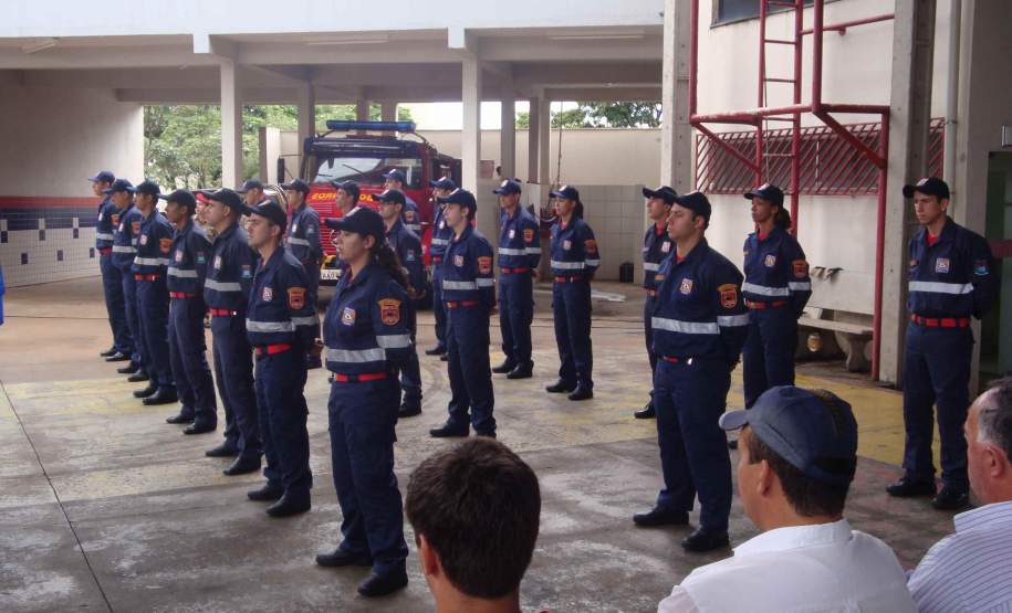 15ª Coordenadoria Regional de Defesa Civil realiza solenidade de encerramento do Curso de Formação de Agentes de Defesa Civil – Turma 2011 do 6º SGBI Formatura do Curso de Formação de Agentes de Defesa Civil – Turma 2011 do 6º SGBI