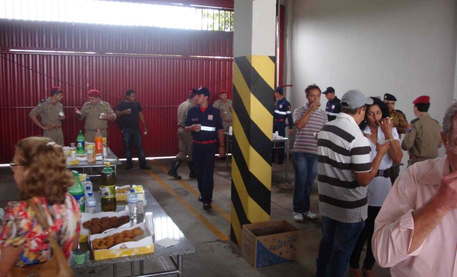 15ª Coordenadoria Regional de Defesa Civil realiza solenidade de encerramento do Curso de Formação de Agentes de Defesa Civil – Turma 2011 do 6º SGBI Formatura do Curso de Formação de Agentes de Defesa Civil – Turma 2011 do 6º SGBI