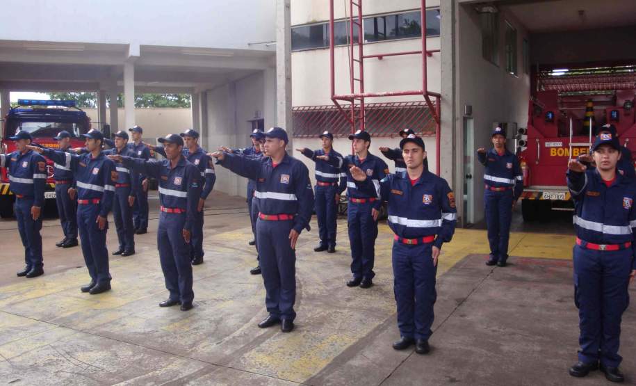 15ª Coordenadoria Regional de Defesa Civil realiza solenidade de encerramento do Curso de Formação de Agentes de Defesa Civil – Turma 2011 do 6º SGBI Formatura do Curso de Formação de Agentes de Defesa Civil – Turma 2011 do 6º SGBI