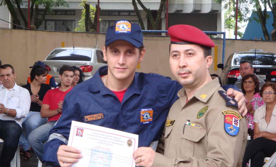 15ª Coordenadoria Regional de Defesa Civil realiza solenidade de encerramento do Curso de Formação de Agentes de Defesa Civil – Turma 2011 do 6º SGBI Formatura do Curso de Formação de Agentes de Defesa Civil – Turma 2011 do 6º SGBI