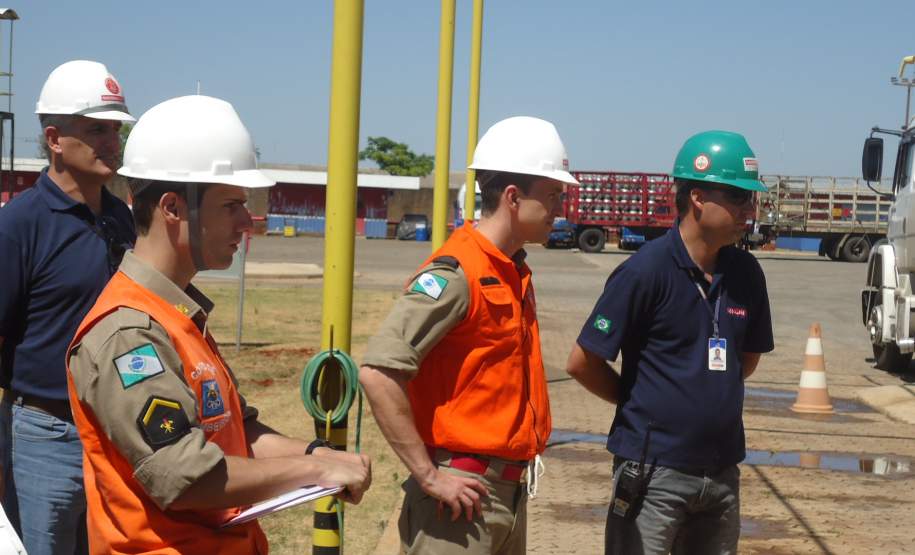Foi realizado em empresa de Gás LP em Apucarana, mais uma fiscalização de produtos perigosos.