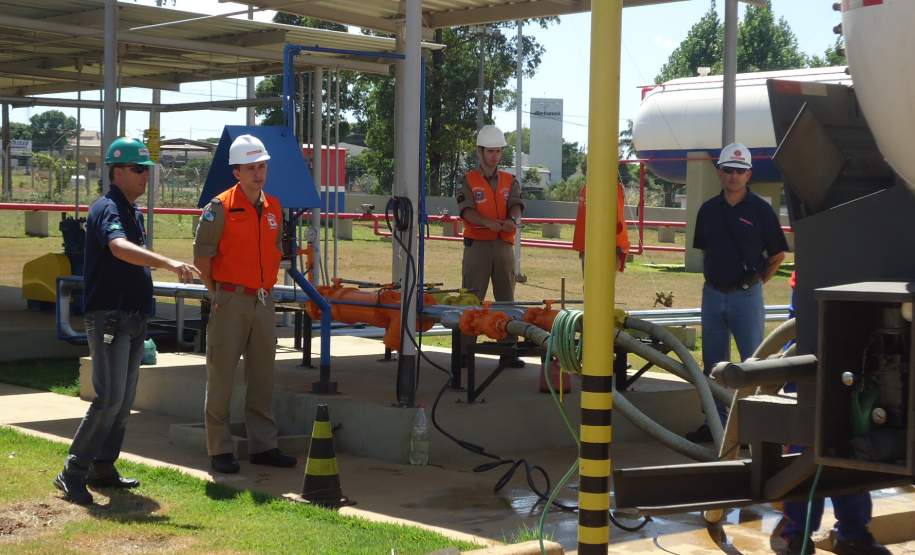 Foi realizado em empresa de Gás LP em Apucarana, mais uma fiscalização de produtos perigosos.