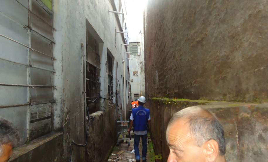 Vistoria e fiscalização integrada em edificações em Apucarana