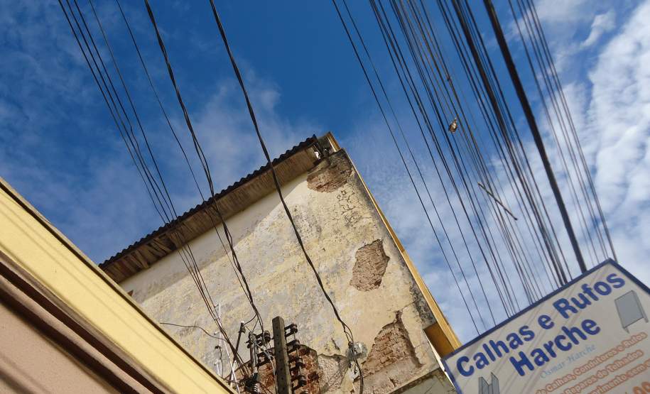 Vistoria e fiscalização integrada em edificações em Apucarana