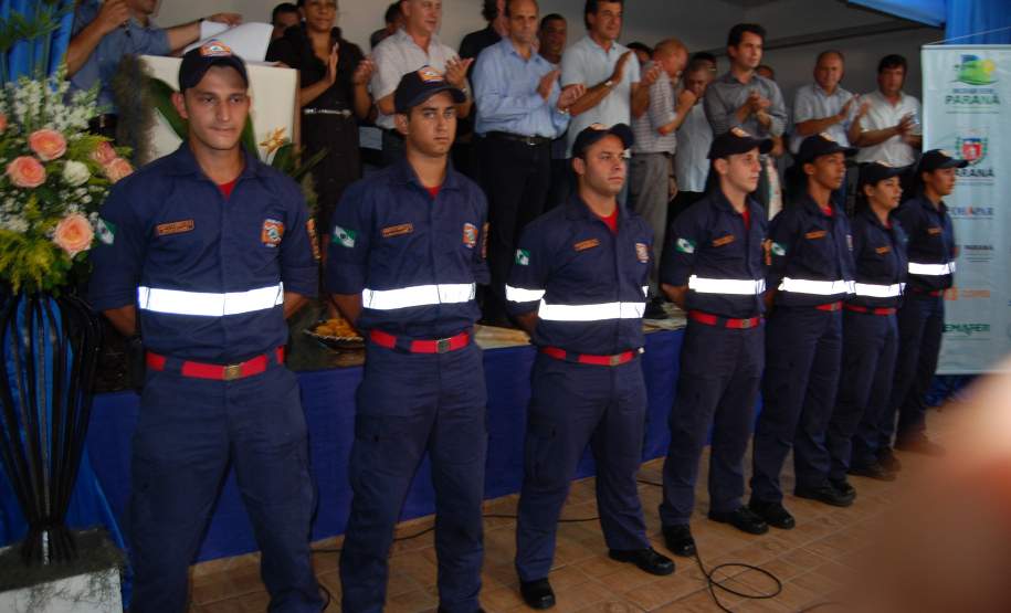 Inauguração do PBC Cafezal do Sul Governador Beto Richa inaugura Posto de Bombeiro Comunitário de Cafezal do Sul