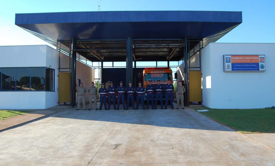 Inauguração do PBC Cafezal do Sul Governador Beto Richa inaugura Posto de Bombeiro Comunitário de Cafezal do Sul