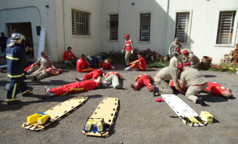 treinamento amuvi "explosão de glp" em Maringá.