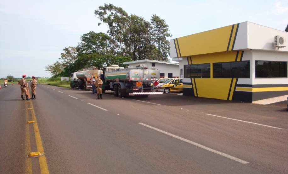 Fiscalização de Produtos Perigosos - Cruzeiro do Oeste Fiscalização de Produtos Perigosos - Cruzeiro do Oeste