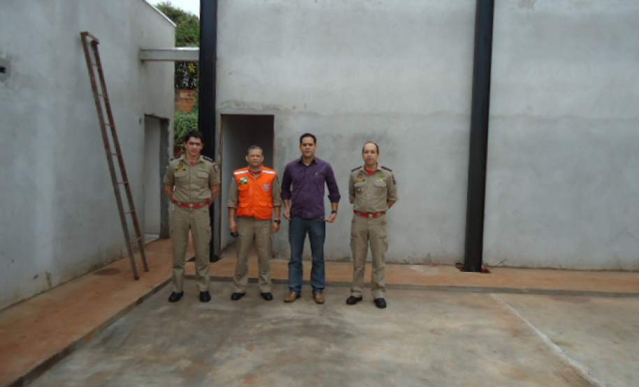 5ª COREDEC  realiza visita ao Prefeito da cidade de Ubiratã para futura instalações do Posto de Bombeiros Comunitário.