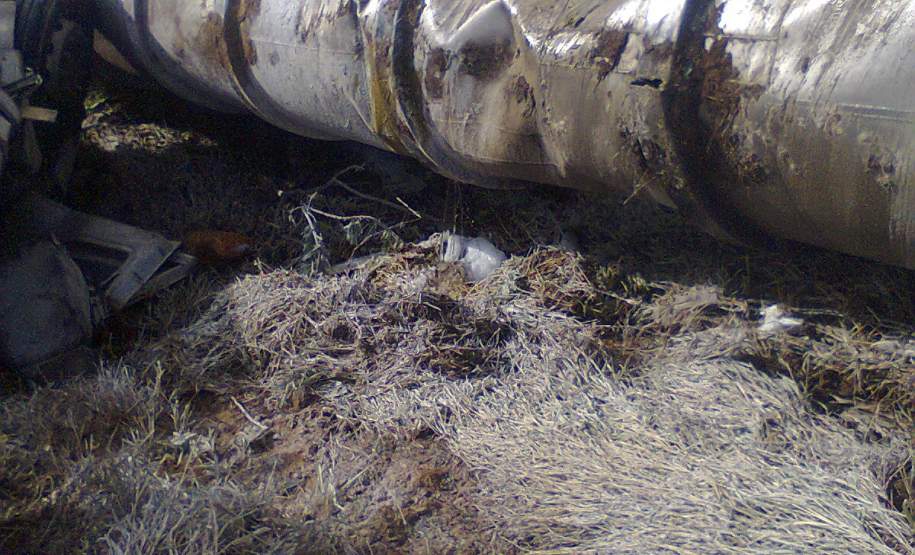Acidente durante o Transporte de Produto Perigoso em Sengés Acidente durante o Transporte de Produto Perigoso em Sengés