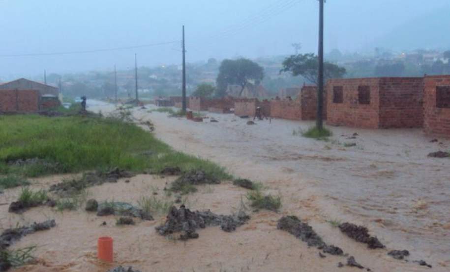 Defesa Civil Estadual atento no monitoramento das chuvas em todo Paraná. Defesa Civil Estadual atento no monitoramento das chuvas em todo Paraná.