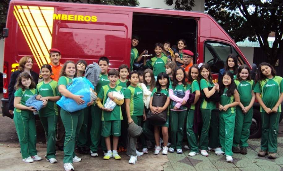 5ª COREDEC Participa da campanha do agasalho 2012. campanha do agasalho 2012.