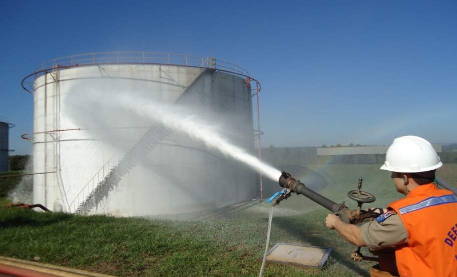 Fiscalização em Usina de Açúcar e Destilaria de Álcool Fiscalização em Usina de Açúcar e Destilaria de Álcool