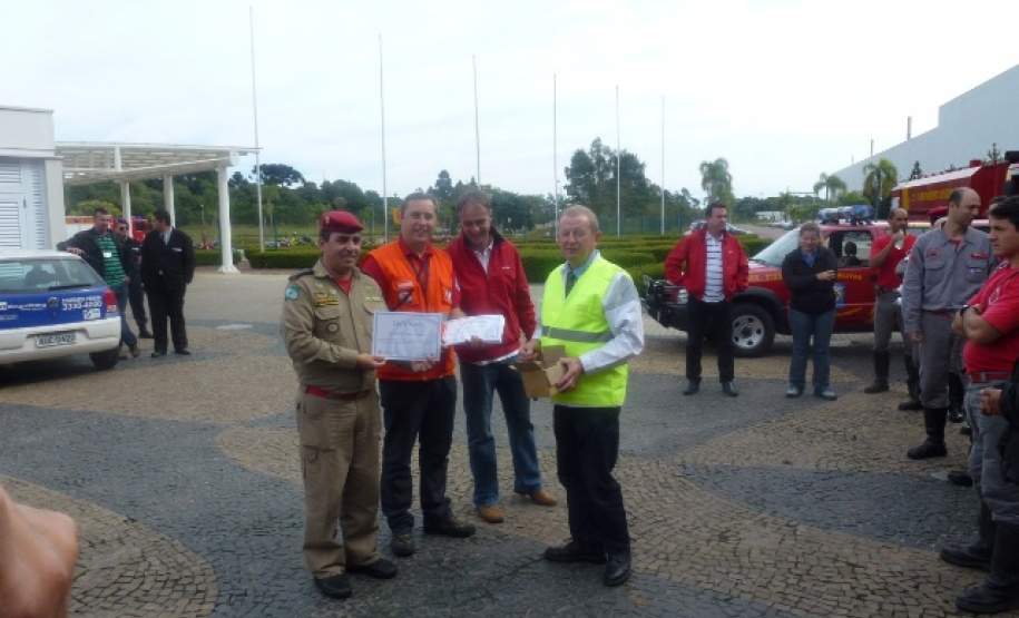 Simulado de Combate a Incêndio PAM São José dos Pinhais.