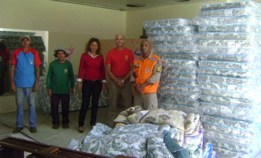 DOAÇÃO DE COLCHÕES PARA JATAIZINHO.