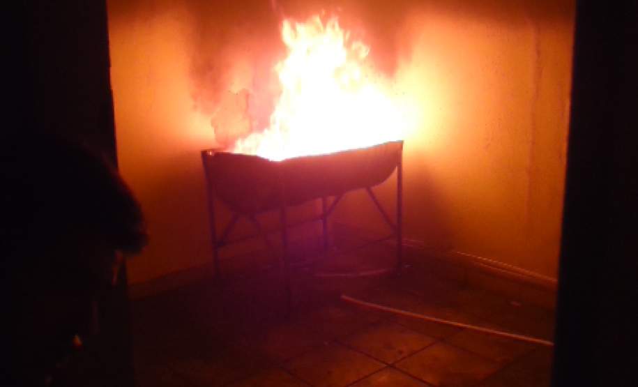 treinamento com alunos Soldados BM/2012 envolvendo produtos perigosos