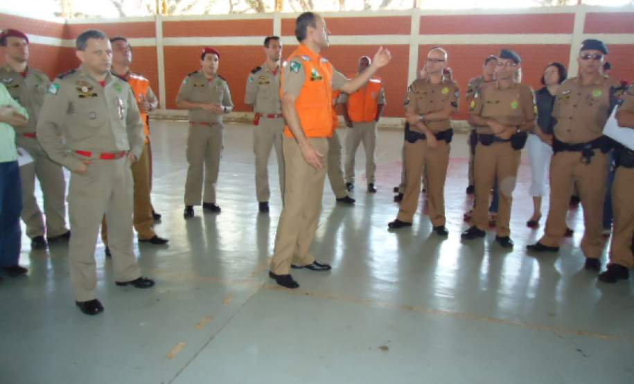 Coordenadoria Estadual de Defesa Civil capacita gestores regionais do Programa Brigadas Escolares – Defesa Civil na Escola, em Maringá.