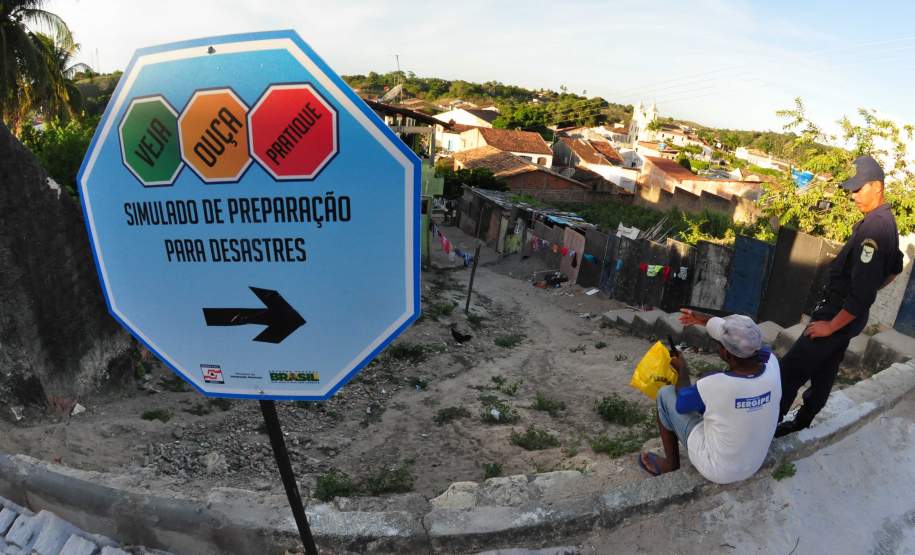 A Coordenadoria Estadual de Defesa Civil participa junto a Secretaria Nacional de Defesa Civil do treinamento de prevenção a desastres naturais em Sergipe.
