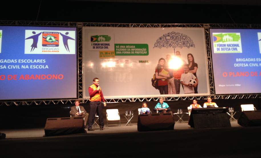 O PARANÁ NO X FÓRUM NACIONAL DE DEFESA CIVIL