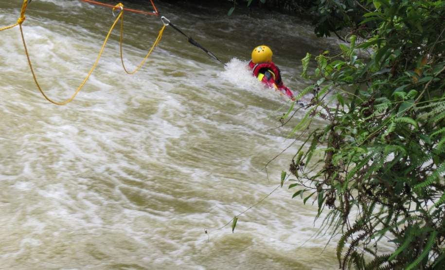 O 8 º Grupamento de Bombeiros concluiu, no dia 26 deste mês, mais um treinamento de Salvamento e Operações em Águas Rápidas (SOAR) realizado com 15 Bombeiros da unidade