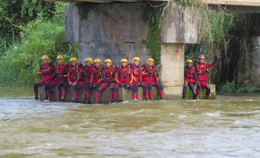 O 8 º Grupamento de Bombeiros concluiu, no dia 26 deste mês, mais um treinamento de Salvamento e Operações em Águas Rápidas (SOAR) realizado com 15 Bombeiros da unidade