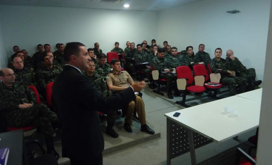 ECEME 2014 Visita da ECEME na Cornedoria Estadual de Proteção de Defesa Civil do Paraná