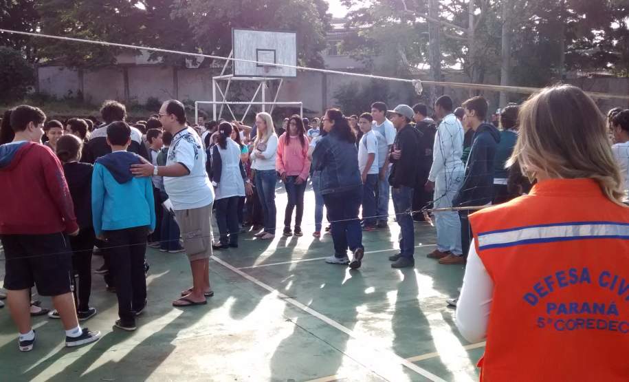 Plano de Abandono em Maringá Plano de abandono nas escolas estaduais de Maringá