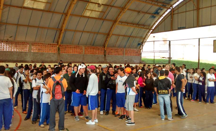 Plano de Abandono em Maringá Plano de abandono nas escolas estaduais de Maringá no Colégio Presidente Kennedy