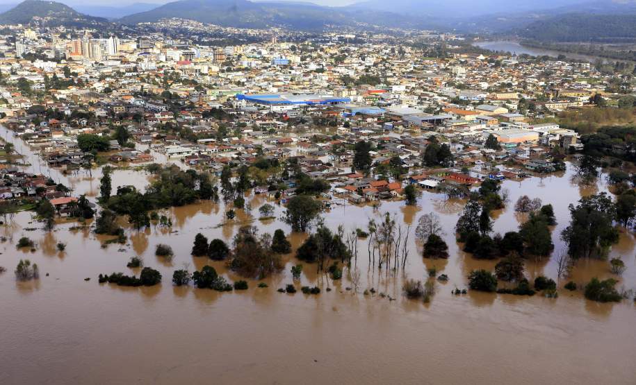 BRDE propõe medidas para ampliar atendimento a desastres naturais