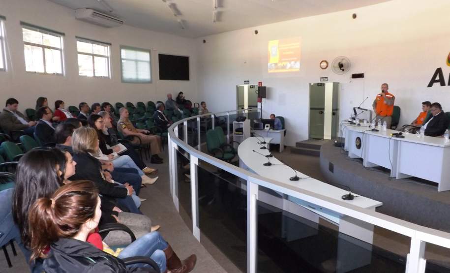 Plano de Contingência de Arapoti e Sengés Plano de Contingência de Arapoti e Sengés