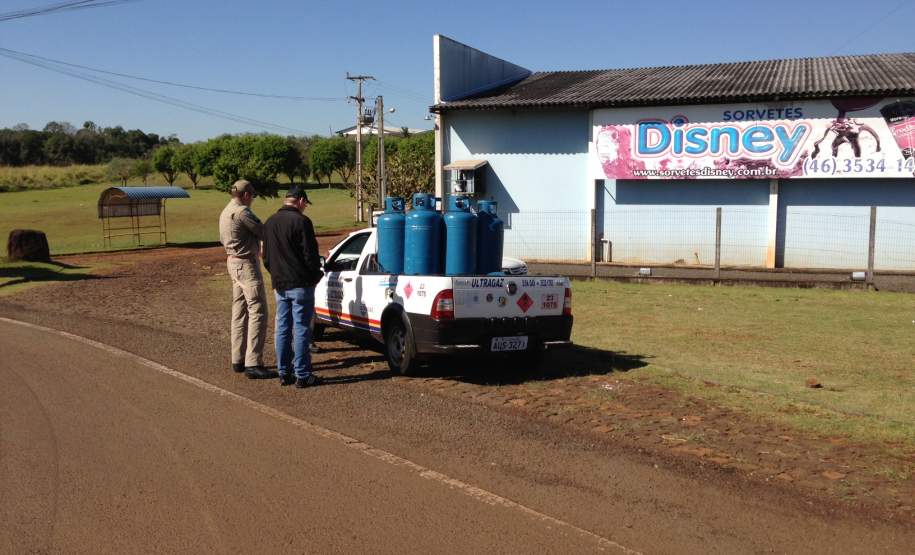 12º CORPDEC - Realiza ação integrada de fiscalização em Transporte de Produtos Perigosos em São Jorge do Oeste - PR 12º CORPDEC - Realiza ação integrada de fiscalização em Transporte de Produtos Perigosos em São Jorge do Oeste - PR