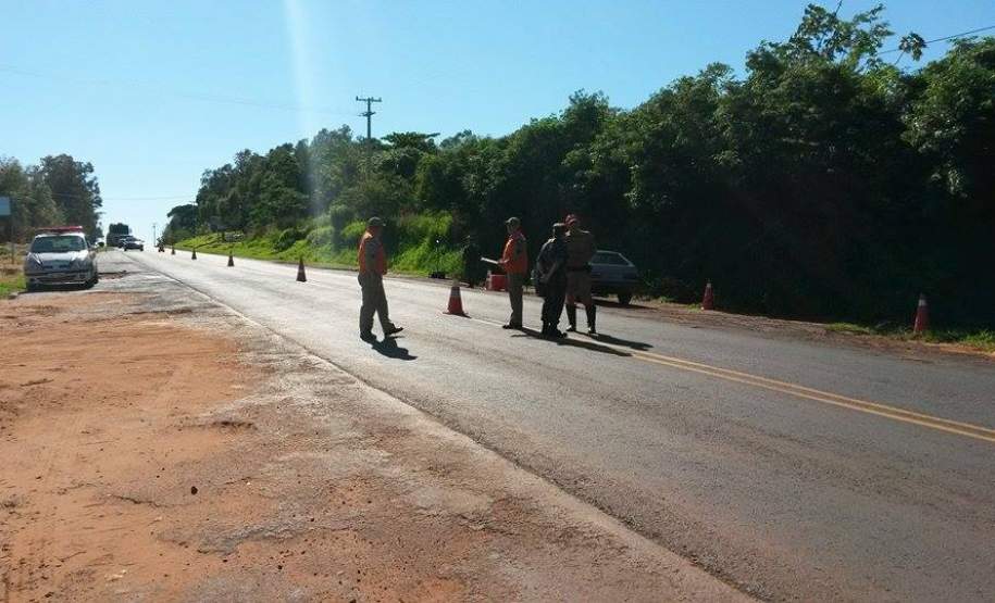 A 15ª CORPDEC participa da Operação Fronteira Sul juntamente com o 30º Batalhão de Infantaria Mecanizada do Exército Brasileiro. A 15ª Coordenadoria Regional de Proteção e Defesa Civil participou da Operação Fronteira Sul realizada pelo Exército Brasileiro que ocorreu entre os dias 05 ao dia 10 de Novembro, atuando na fiscalização do Transporte Rodoviário de Produtos Perigosos nas Rodovias da Região metropolitana de Umuarama.