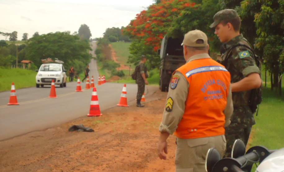 A 15ª Coordenadoria Regional de Proteção e Defesa Civil participou da Operação Fronteira Sul realizada pelo Exército Brasileiro que ocorreu entre os dias 05 ao dia 10 de Novembro, atuando na fiscalização do Transporte Rodoviário de Produtos Perigosos nas Rodovias da Região metropolitana de Umuarama.