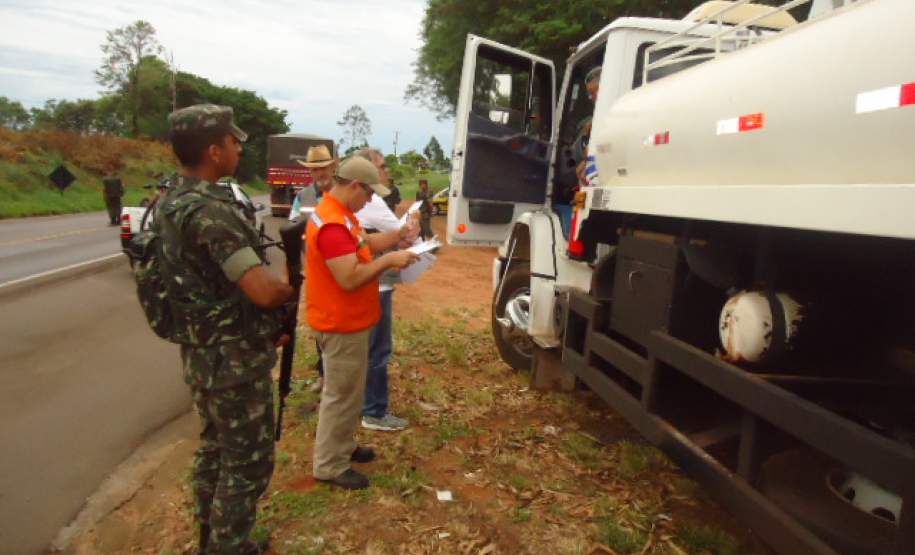 A 15ª Coordenadoria Regional de Proteção e Defesa Civil participou da Operação Fronteira Sul realizada pelo Exército Brasileiro que ocorreu entre os dias 05 ao dia 10 de Novembro, atuando na fiscalização do Transporte Rodoviário de Produtos Perigosos nas Rodovias da Região metropolitana de Umuarama.