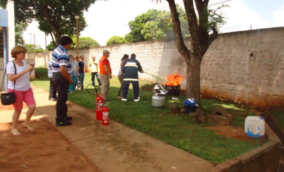 Realizado pela 15ª Coordenadoria Regional de Proteção e Defesa Civil o Curso de Capacitação de Brigada Escolar no município de Ivaté