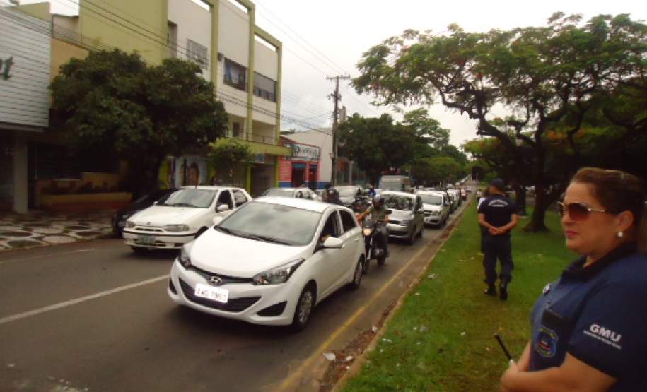 A 15ª CORPDEC l juntamente com a Secretariada Municipal de Saúde de Umuarama   realizou  uma Blitz educativa para  prevenir e combater a Dengue incidência do mosquito