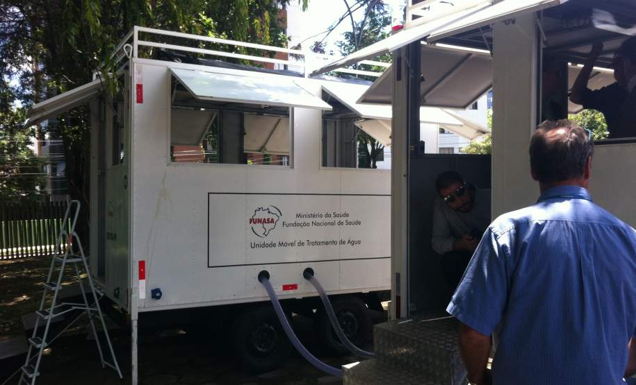 ESTAÇÃO MÓVEL DE TRATAMENTO DE ÁGUA